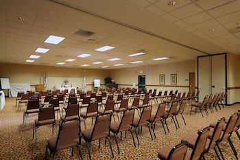 boarders inn and suites by cobblestone hotels shawano