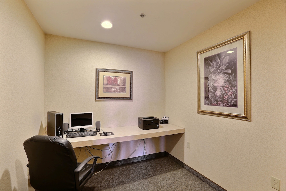 boarders inn and suites by cobblestone hotels shawano