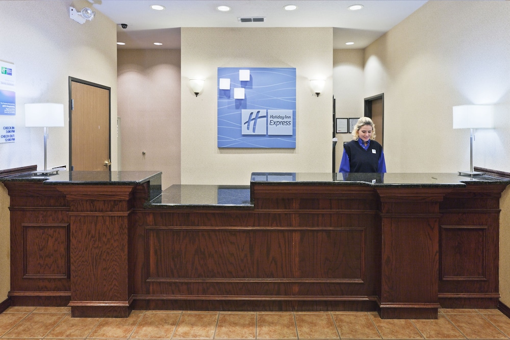 holiday inn express and suites by ihg