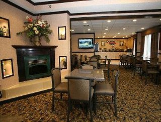 wingate by wyndham hattiesburg