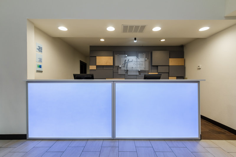 holiday inn express hotel and suites south bend by ihg