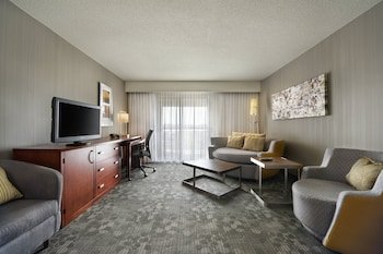 courtyard by marriott mishawaka university area