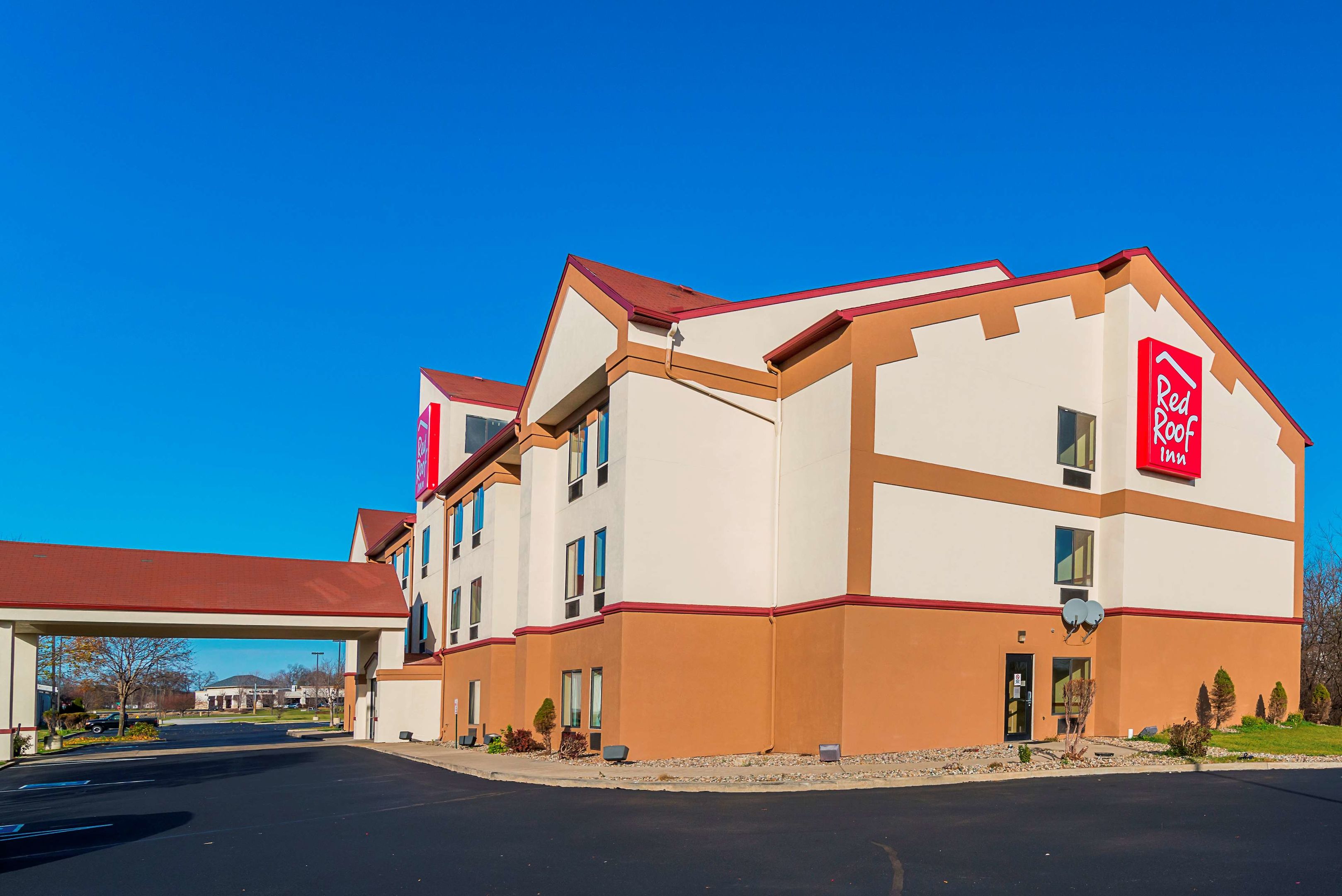 red roof inn south bend mishawaka