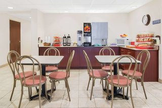 microtel inn and suites by wyndham hamburg
