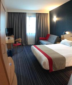 Holiday Inn Express Madrid-San Sebastian De Los Reyes By Ihg,Connected To A Shopping Center,3 star