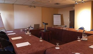 hotel escale oceania nantes aeroport