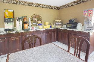 days inn and suites by wyndham pine bluff