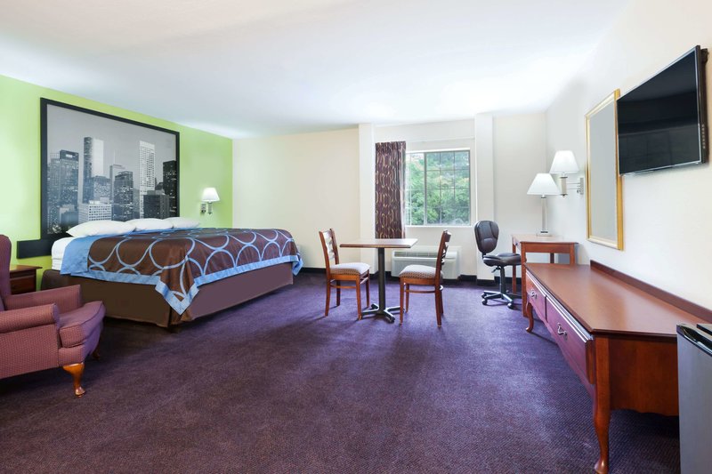 super 8 by wyndham huntsville