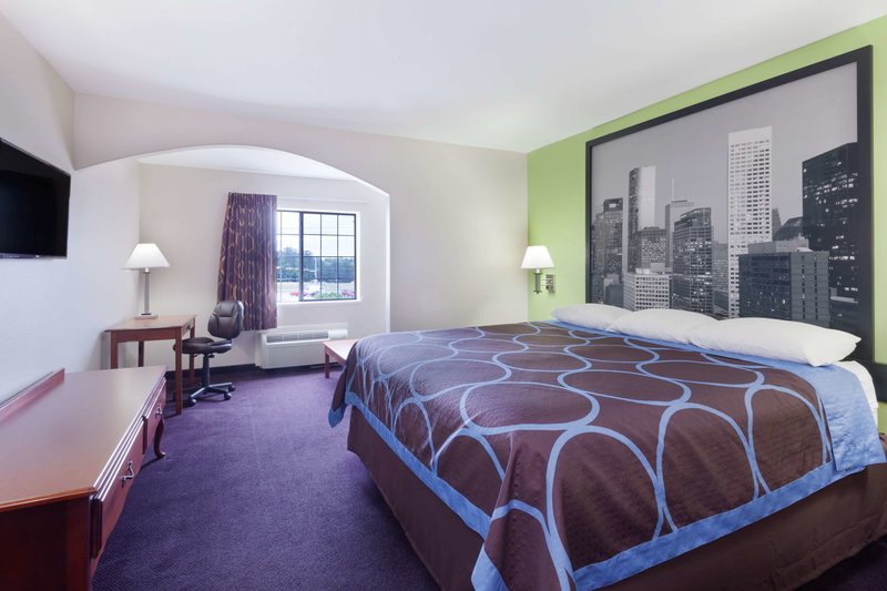 super 8 by wyndham huntsville