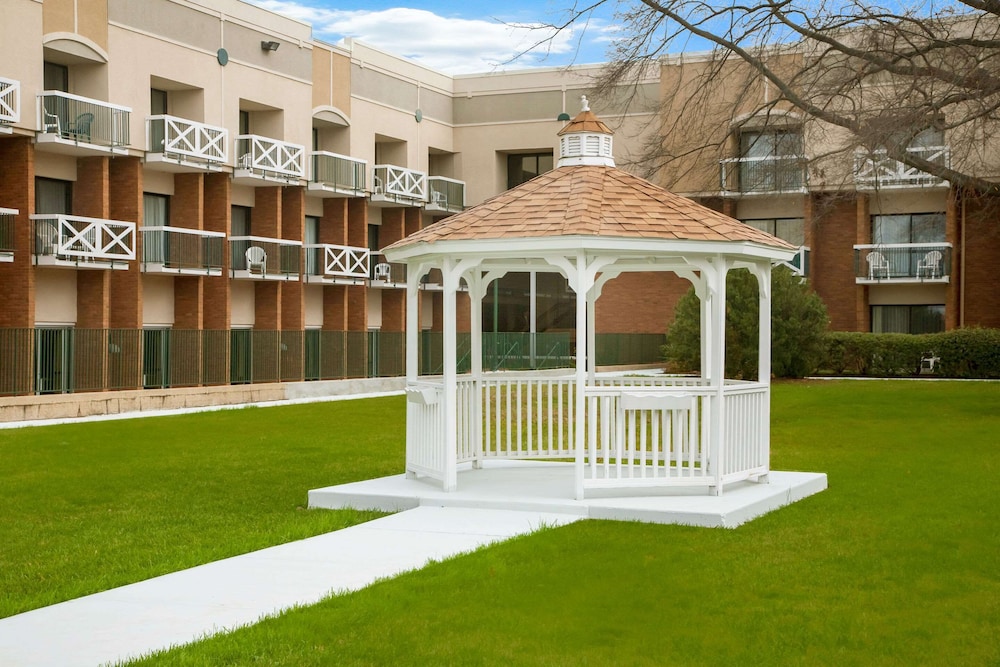 clarion hotel and suites convention center fredericksburg