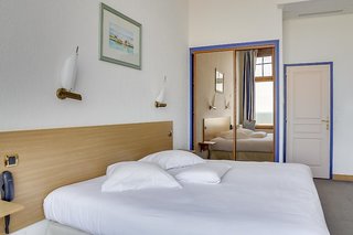 Hotel Kyriad Saint Malo Centre Plage,La Richardais>>Dinard,3 star