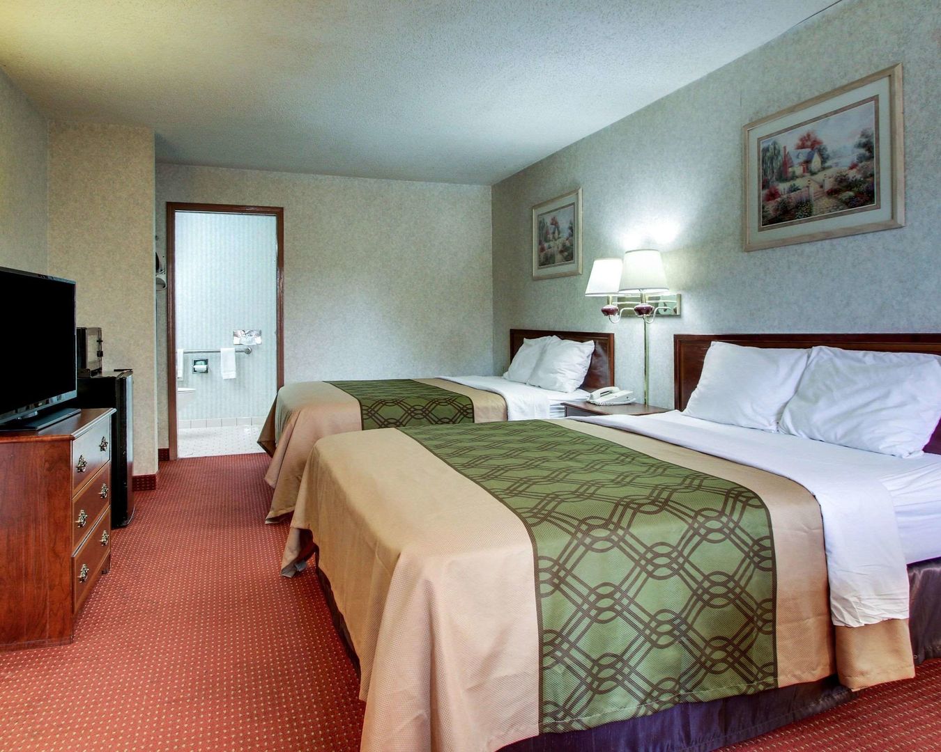 econo lodge inn and suites