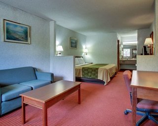 Econo Lodge Inn And Suites,Jackson>>Forest,2 star
