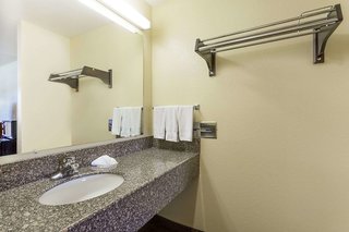 Days Inn By Wyndham Fordyce,Dallas County>>Arkadelphia,2 star