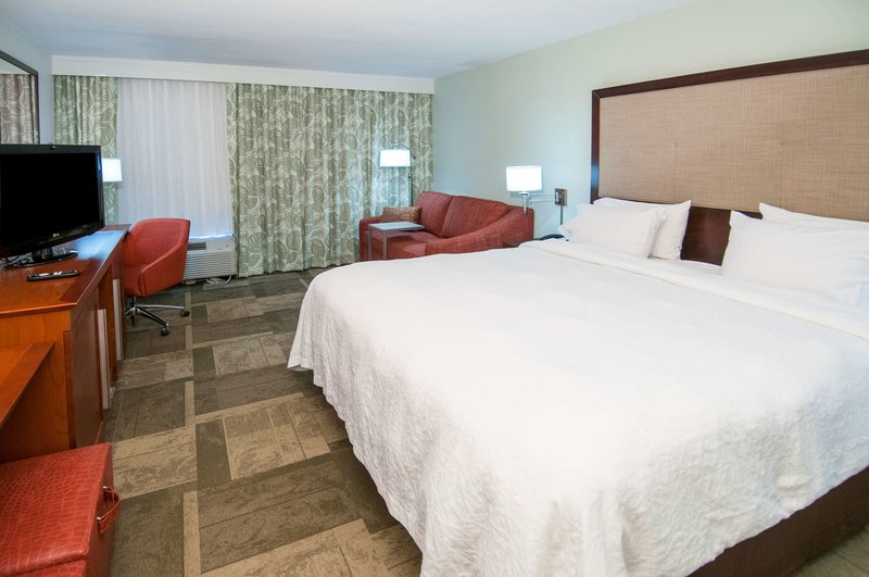 hampton inn lafayette i 10