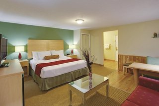 La Quinta Inn & Suites By Wyndham Roanoke Salem,Salem>>Roanoke,3 star