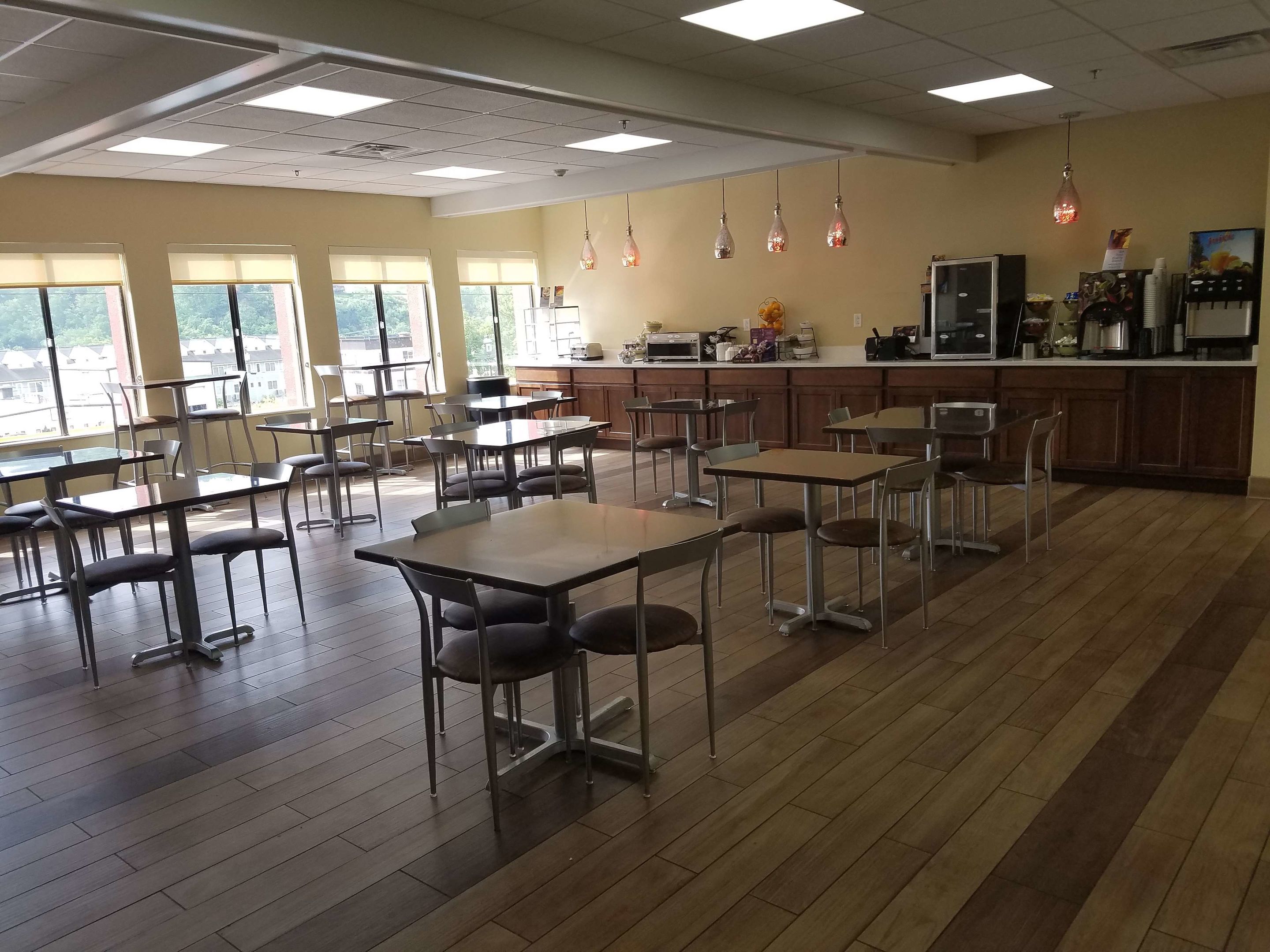 quality inn and suites morgantown university area