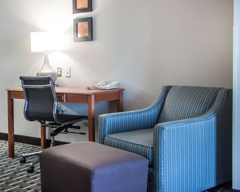 holiday inn express and suites weatherford by ihg