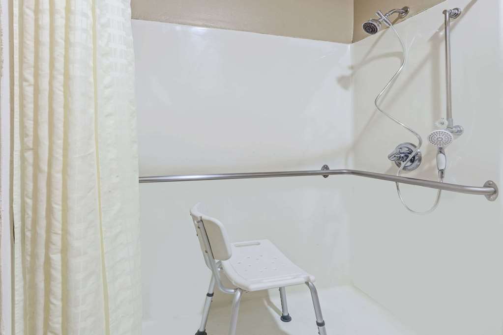 super 8 by wyndham la grange ky