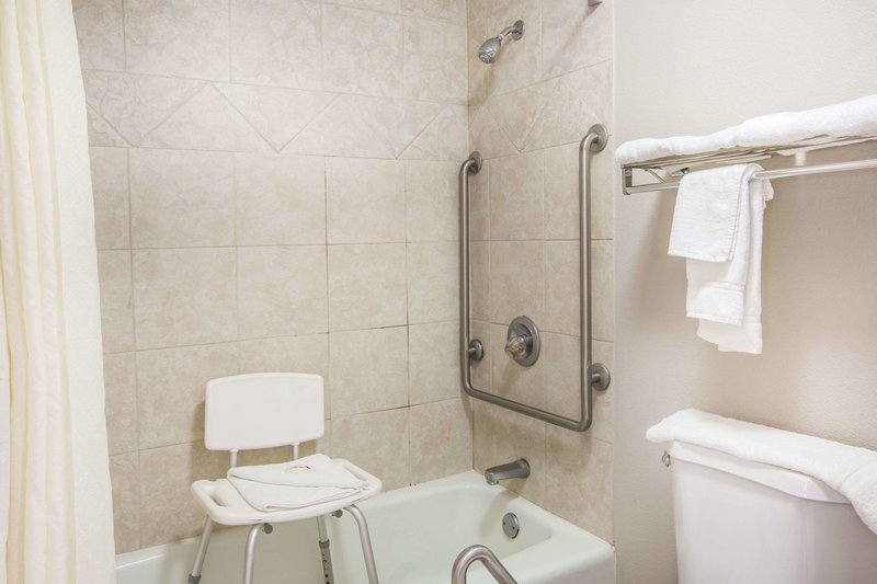 super 8 by wyndham oxford