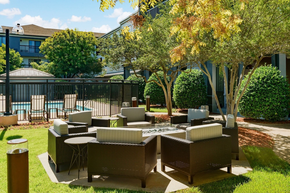 courtyard by marriott dallas lewisville