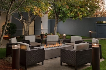 courtyard by marriott dallas lewisville
