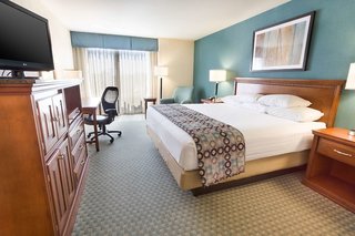 Drury Inn & Suites Birmingham Lakeshore Drive,Homewood>>Birmingham,3 star