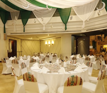 holiday inn riyadh olaya by ihg