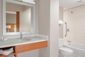 springhill suites cincinnati north forest park