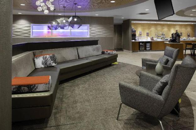 springhill suites cincinnati north forest park