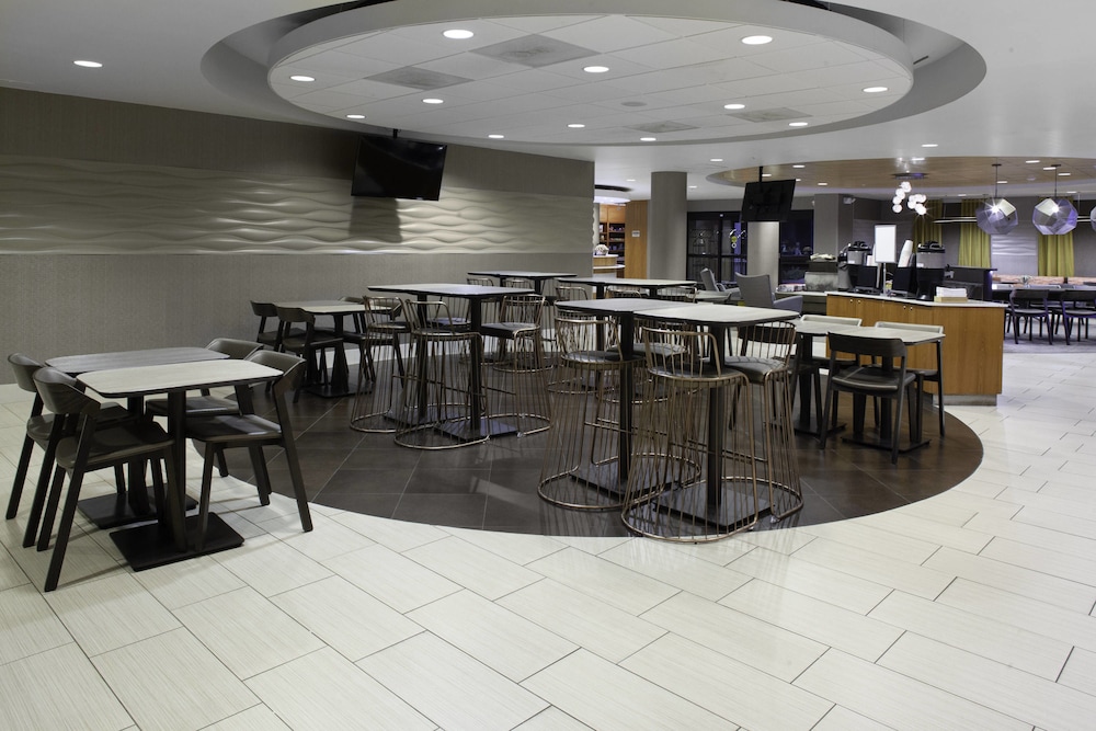 springhill suites cincinnati north forest park