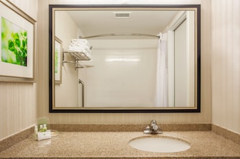 holiday inn toronto intl airport by ihg