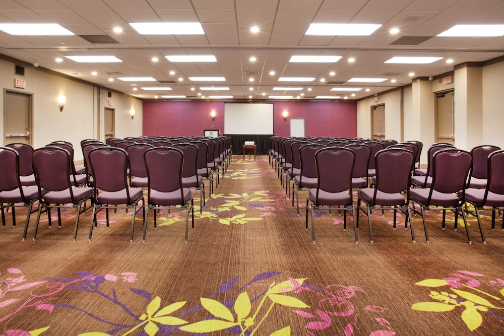 holiday inn toronto intl airport by ihg