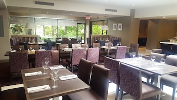 holiday inn toronto intl airport by ihg