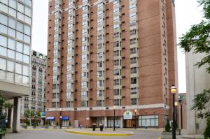 Holiday Inn Express Toronto - Downtown By Ihg,Ontario>>Downtown Toronto,3 star