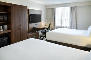 holiday inn express toronto downtown by ihg