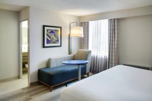holiday inn express toronto downtown by ihg