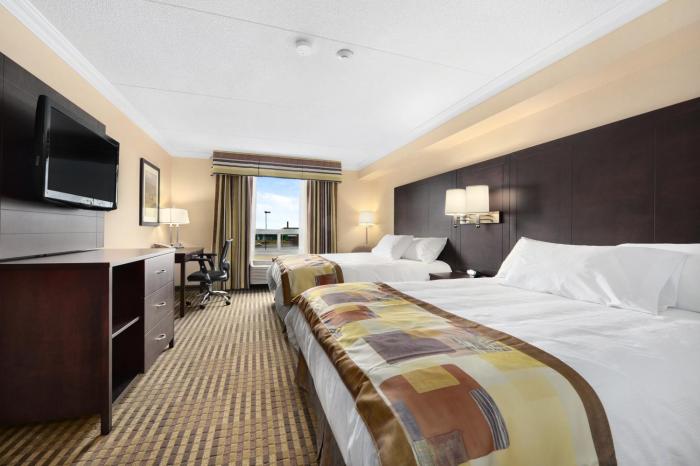 comfort inn and conference centre toronto airport