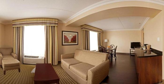 comfort inn and conference centre toronto airport