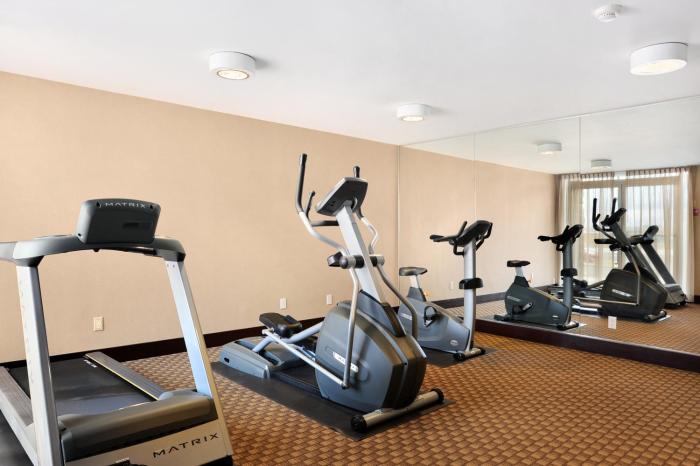 comfort inn and conference centre toronto airport