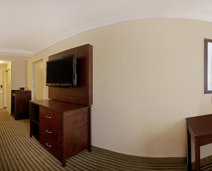 comfort inn and conference centre toronto airport