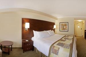 Comfort Inn & Conference Centre Toronto Airport,In Toronto (Etobicoke),3 star
