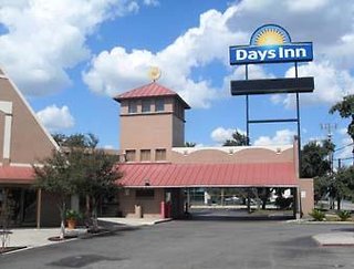 Days Inn By Wyndham San Antonio Splashtown/Att Center,San Antonio>>Fort Sam Houston,2 star