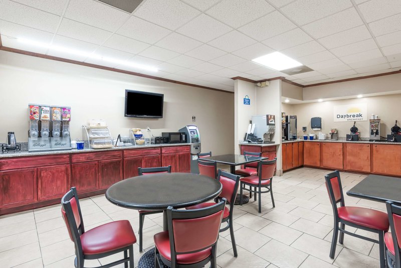 days inn by wyndham san antonio splashtown att center