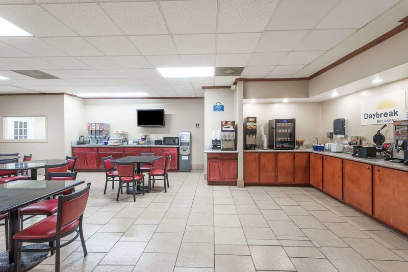 days inn by wyndham san antonio splashtown att center