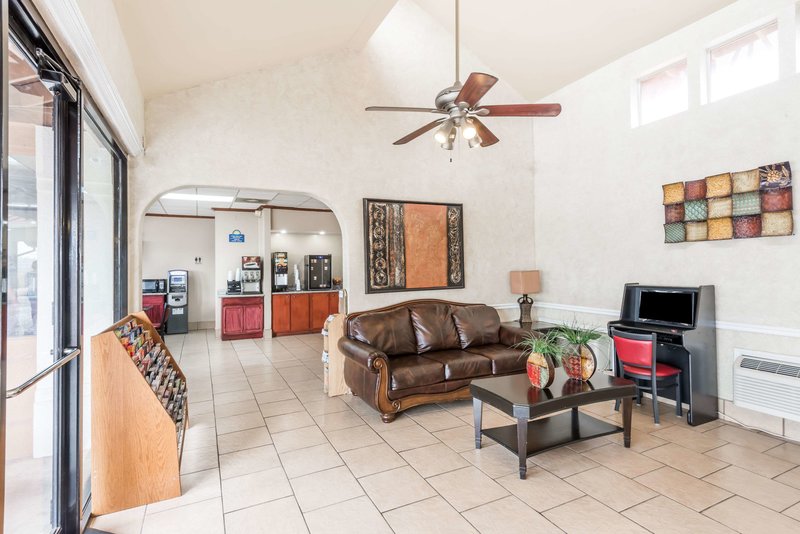 days inn by wyndham san antonio splashtown att center