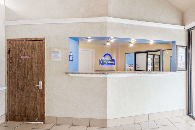 days inn by wyndham san antonio splashtown att center