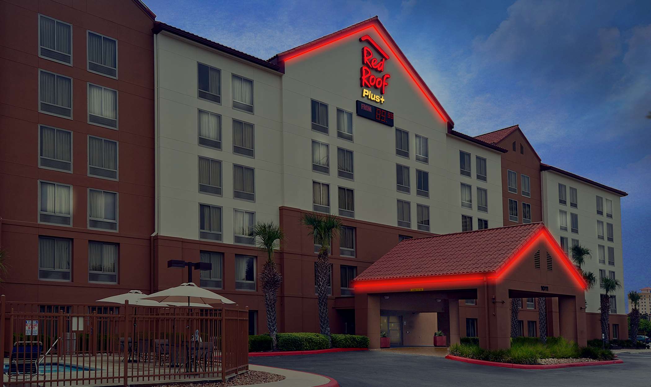 red roof inn plus san antonio downtown riverwalk