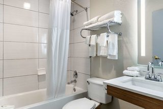 quality inn downtown near market square
