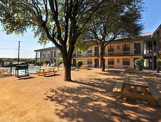 days inn by wyndham san antonio near lackland afb